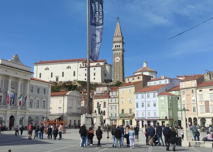 アパート Apartma Erik